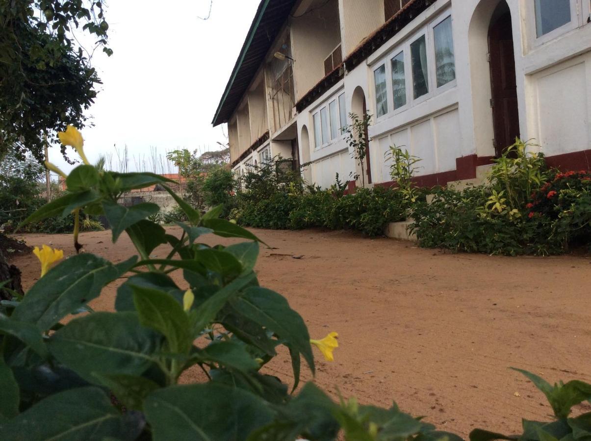 New Rest House Sea View Hotel Negombo Exterior foto
